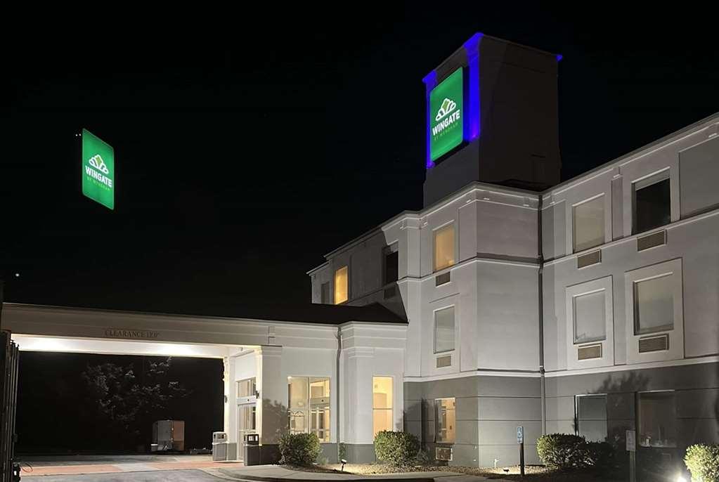 Wingate By Wyndham Dublin Near Claytor Lake State Park Exterior photo